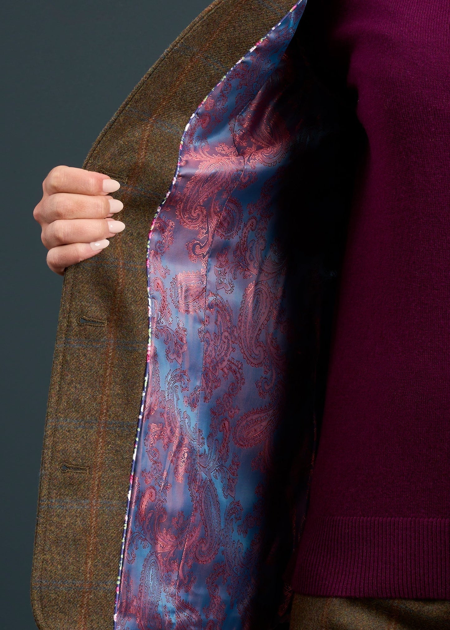 Combrook Ladies Tweed Shooting Waistcoat In Willow - Regular Fit