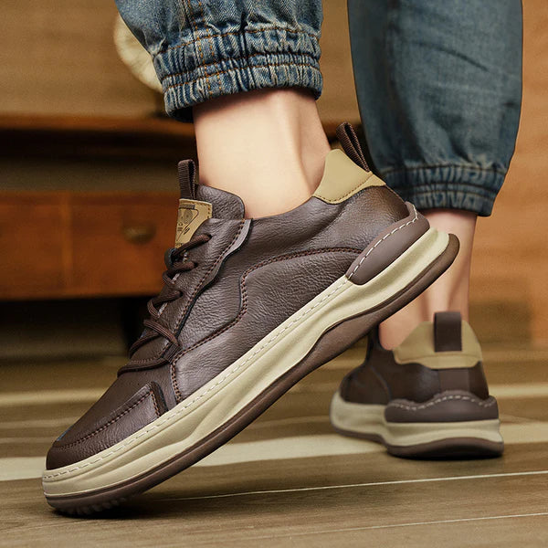 Hochsohlige Lederschuhe