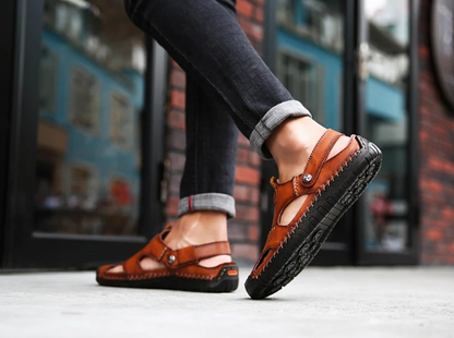 Klassische Ledersandalen