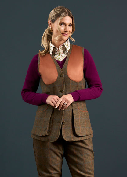 Combrook Ladies Tweed Shooting Waistcoat In Willow - Regular Fit