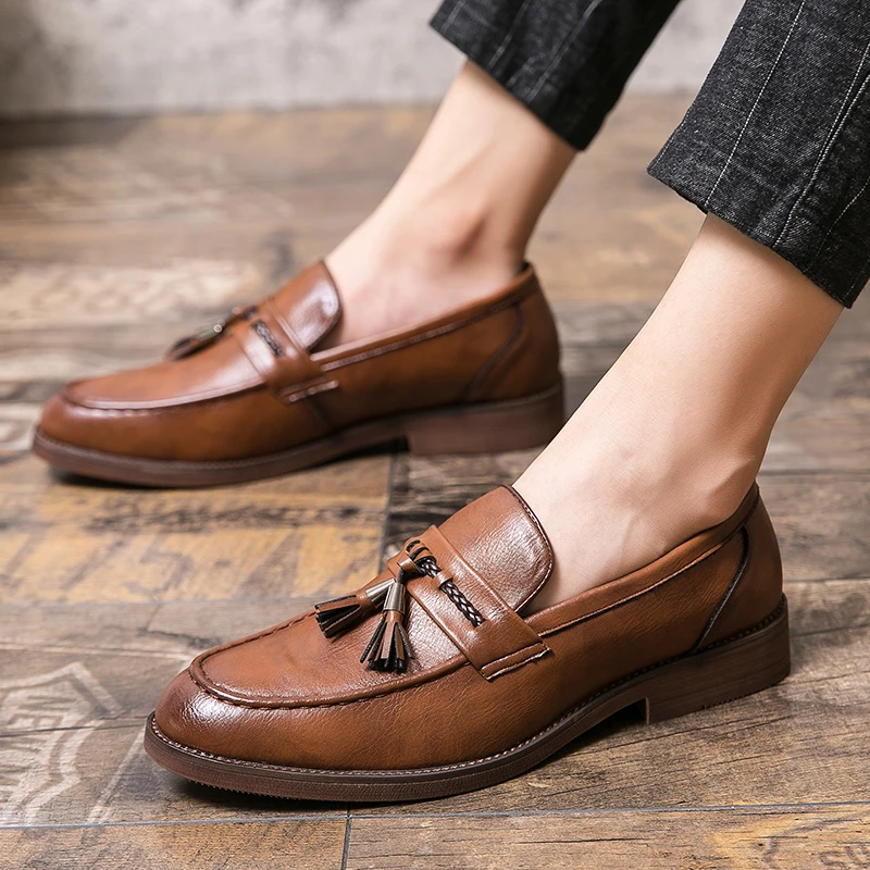 Loafers aus Leder mit Quasten