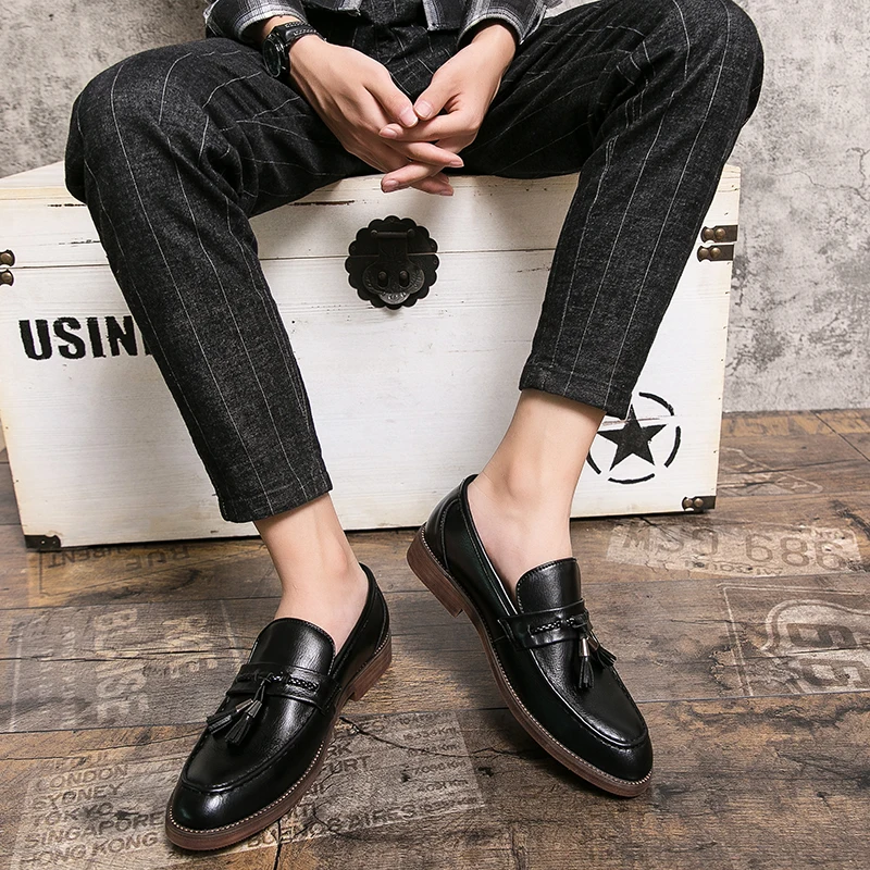 Loafers aus Leder mit Quasten