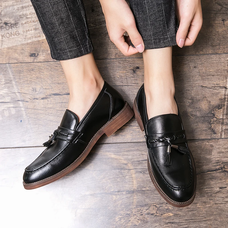 Loafers aus Leder mit Quasten