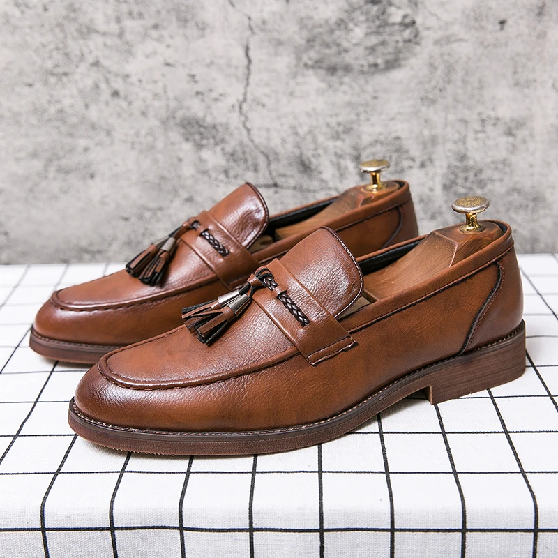 Loafers aus Leder mit Quasten
