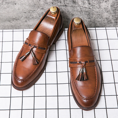 Loafers aus Leder mit Quasten