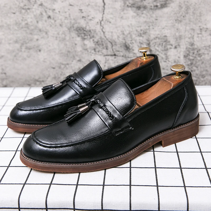 Loafers aus Leder mit Quasten