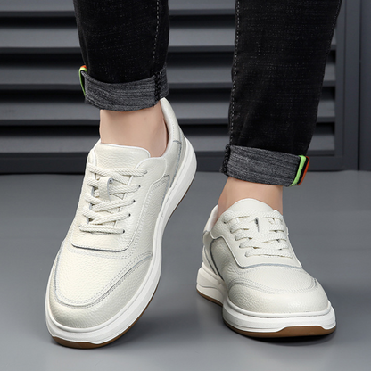 Turnschuhe aus Leder