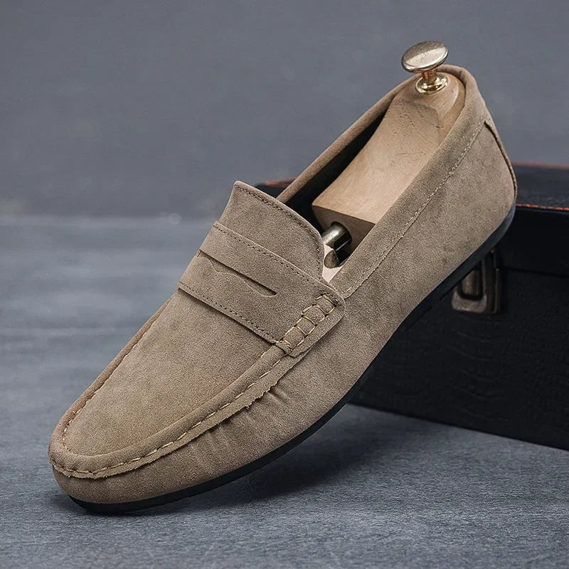 Leichte Herren Loafers aus Wildleder