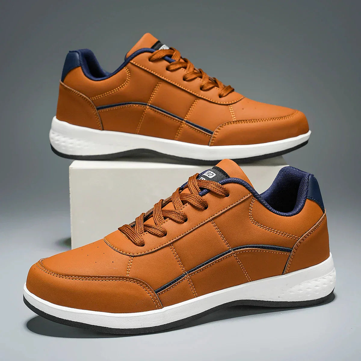 Stylische Leder-Sneakers