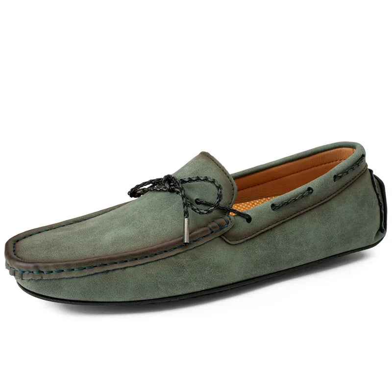 Handgefertigte Loafers aus Wildleder