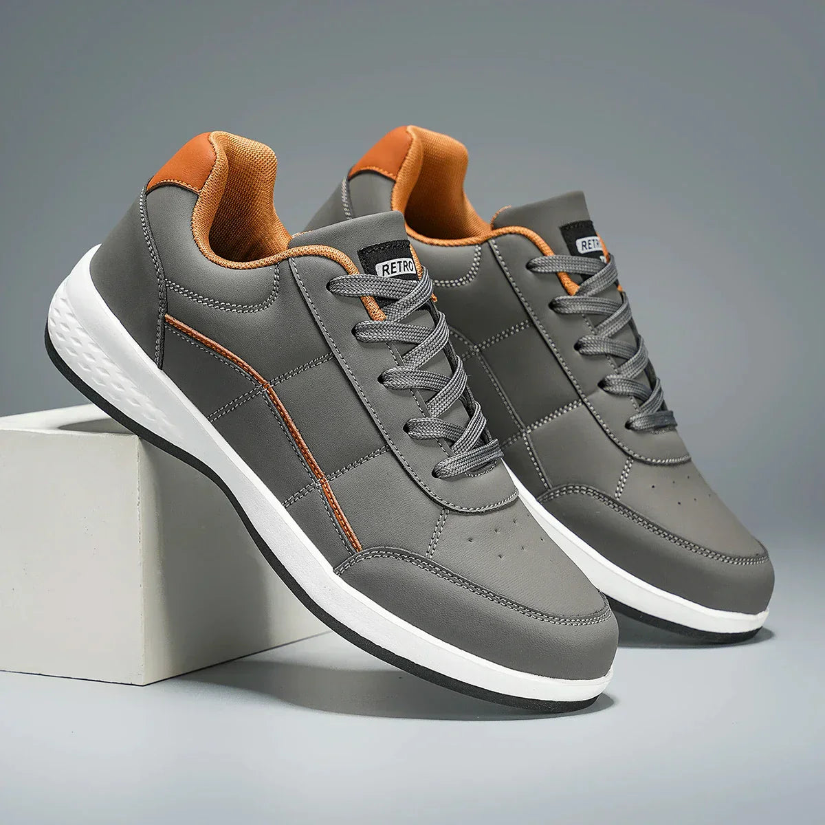 Stylische Leder-Sneakers