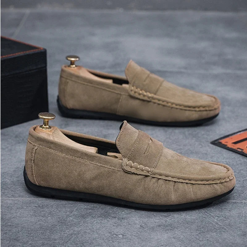 Leichte Herren Loafers aus Wildleder