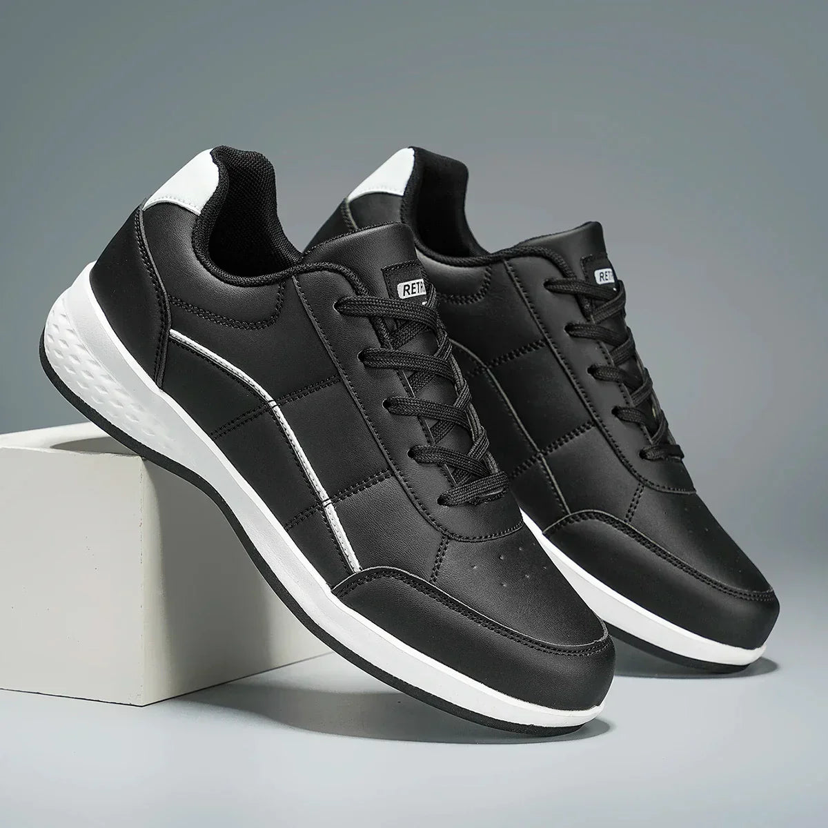 Stylische Leder-Sneakers
